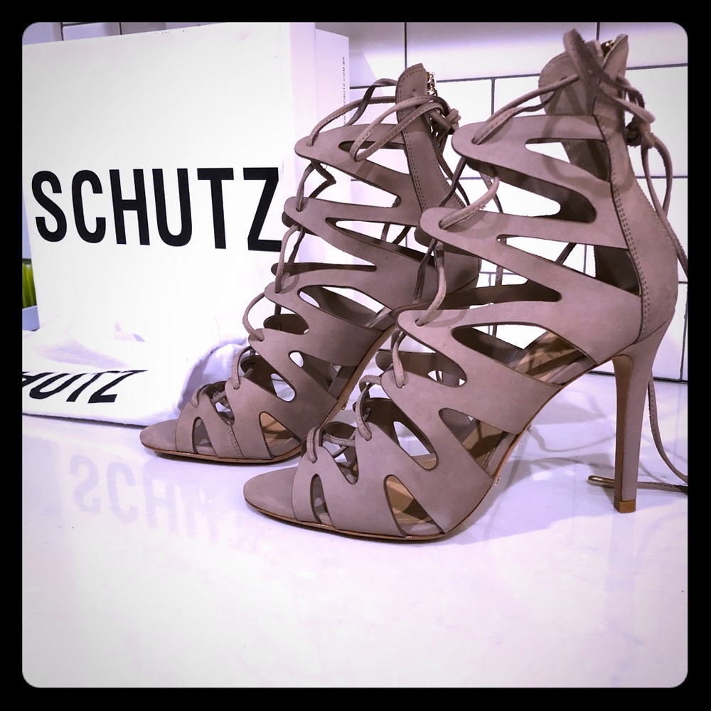 NiB Schutz- cage lace up heels